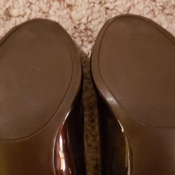 Shoes - Picture 3 of 5